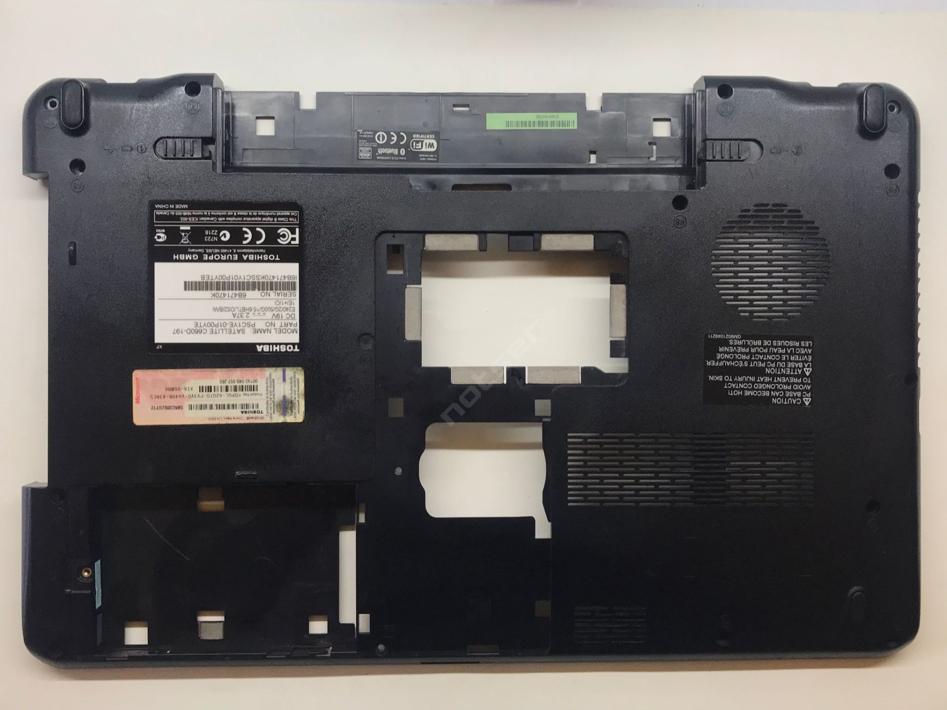 Toshiba Satellite C660 C660D C665 C665D Alt Kasa