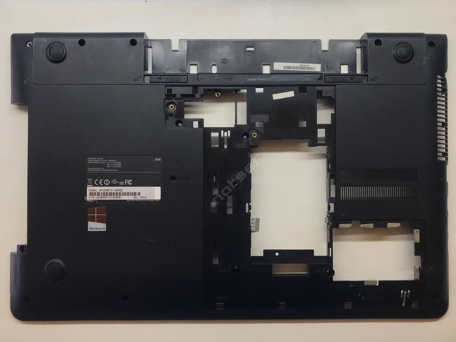 Samsung NP350E7C NP355E7C 350E7C 355E7C Alt Kasa