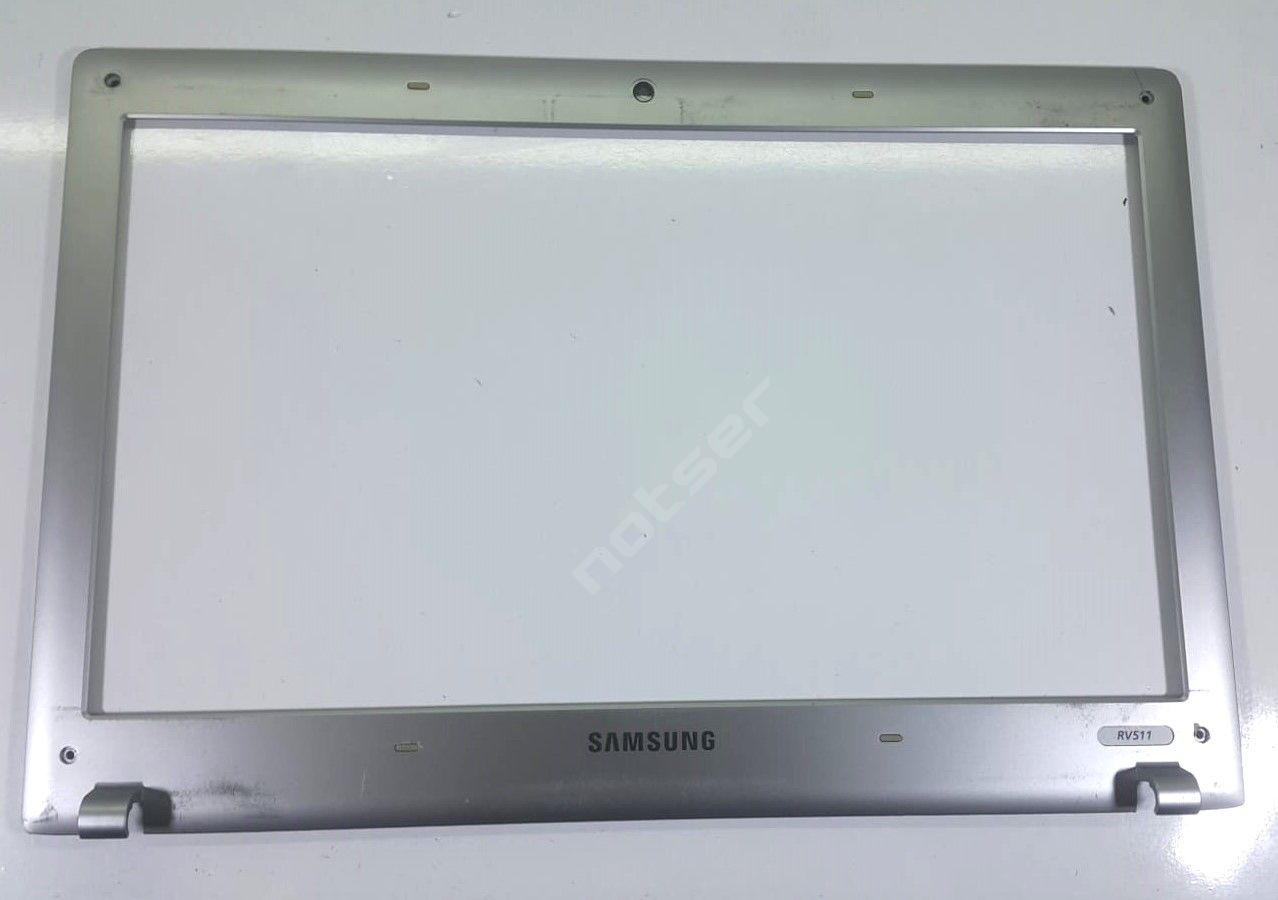 Samsung RV515 RV511 RV509 RV520 S3520 Bezel