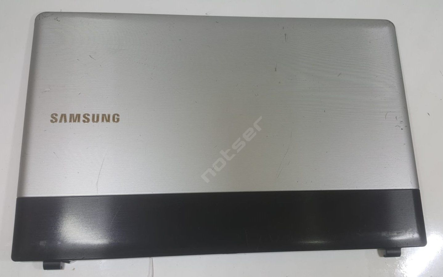 Samsung NP305E5A NP305E5Z Lcd Cover