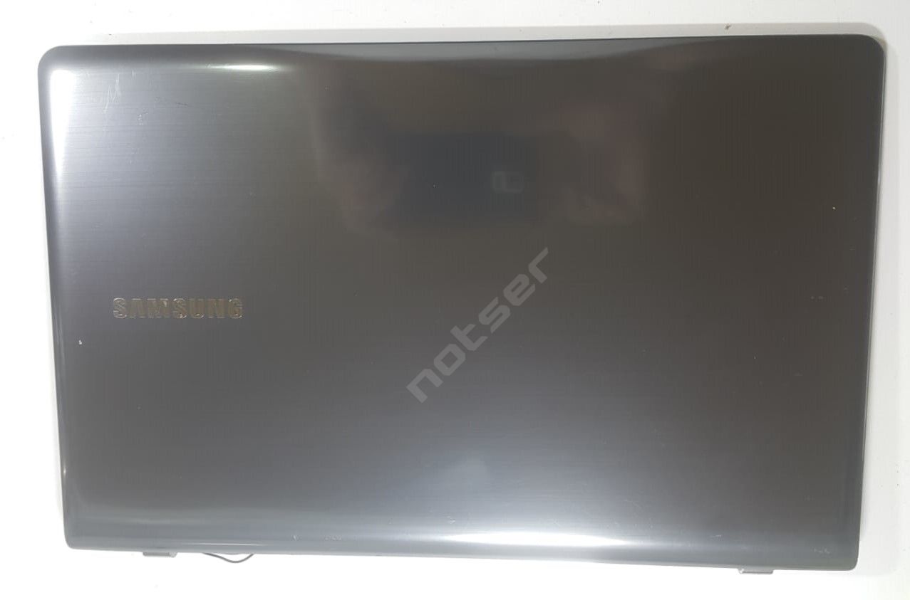 Samsung NP355V5C NP355E5X FÜME Lcd Cover