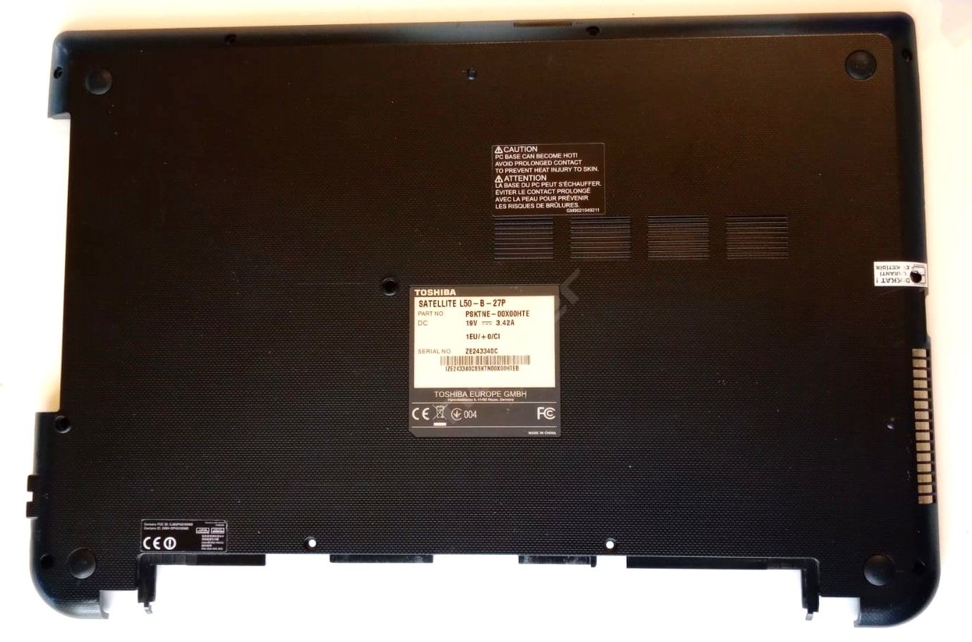 Toshiba Satellite Siyah L50 L55 L50-B L55-B Alt Kasa