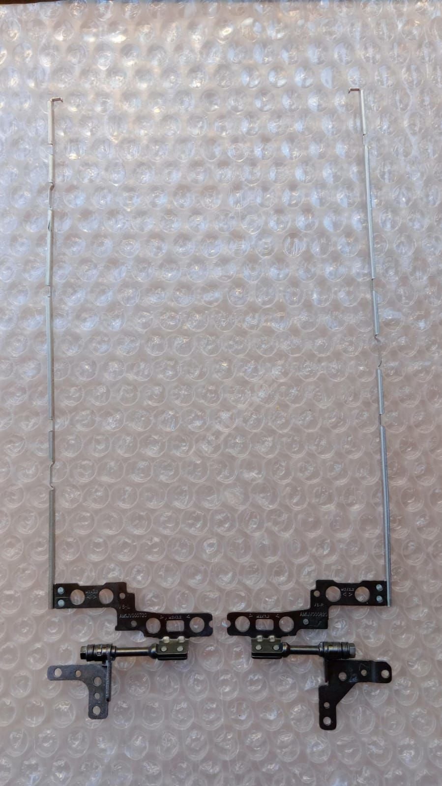Lenovo ideapad 3-15ADA05 81W1 3-15ARE05 81W4 3-15IML05 81WB3-15IIL05 81WE 3-15IGL05 81WQ 3-15ITL05 81X8 V15 G1-IML 82NB 5CB0X57720 AP1JV000860 Menteşe