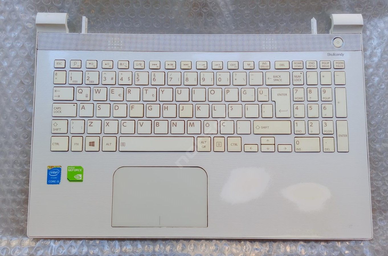 Toshiba Satellite Beyaz L50-C L55-C C50-C C50D-C C55-C C55D-C Üst Kasa