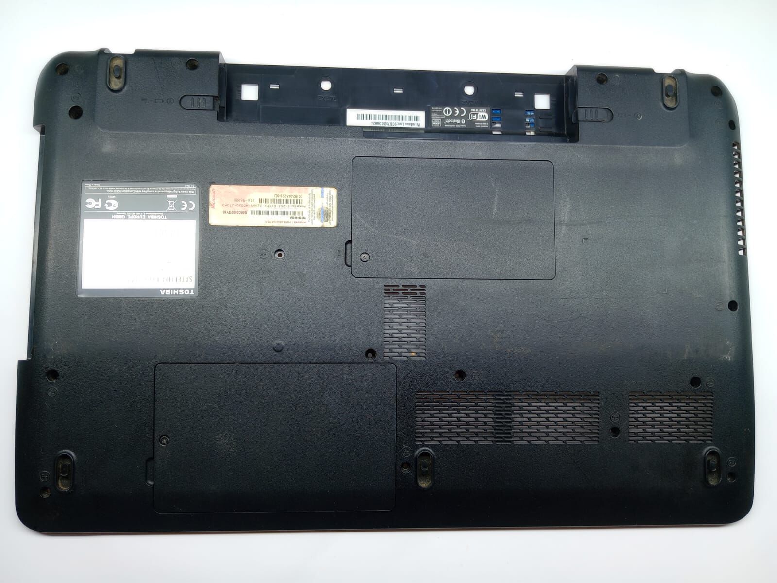 Toshiba Satellite L770 L775 L775D Alt Kasa