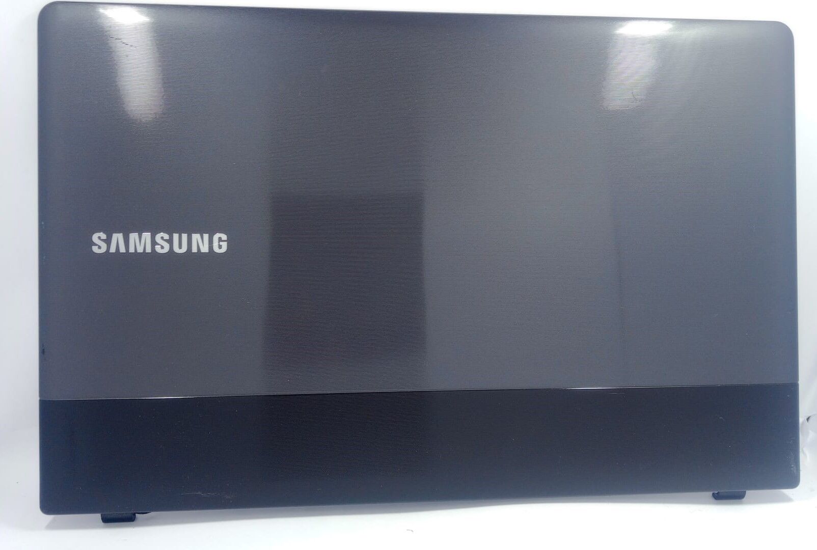 Samsung Np300E 300E Np300E5X Np300E5A np300e5v Np300E5C Np300E5E Np300E5Z Np305E5A Np305V5A Np300V5Z Lcd Cover
