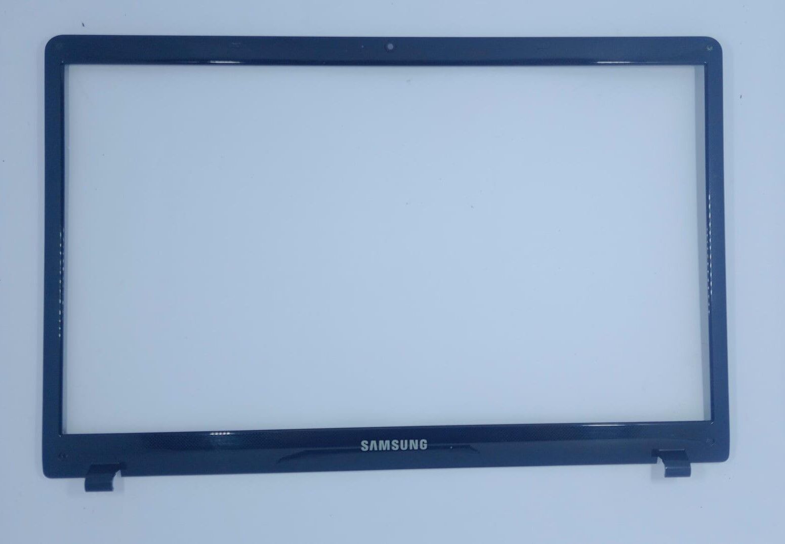 Samsung Np300E 300E Np300E5X Np300E5A np300e5v Np300E5C Np300E5E Np300E5Z Np305E5A Np305V5A Np300V5Z   Bezel
